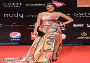 في عيد الأب.. سارة عبدالرحمن توجه رسالة مؤثرة لوالدها