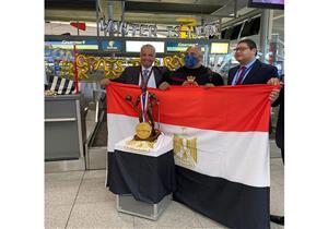 البطل العالمي المصري "بيج رامي" يصل مطار القاهرة قادما من نيويورك
