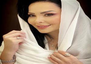  ديانا كرزون وزوجها يؤديان مناسك العمرة 