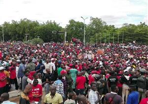 مظاهرات في مالي تطالب بالانسحاب الكامل للقوات الفرنسية من البلاد