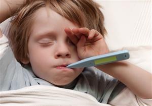 ارتفاع الحرارة عند الأطفال.. متى يكون خطيرًا؟