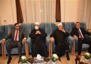 رفع صناديق التبرعات من داخل المساجد.. وزير الأوقاف: "انتهي عصر جمع المال في كرتونة" - صور