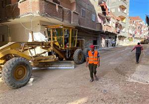 انتهاء 90% من أعمال رصف طريق العامرية الرئيسي بالإسكندرية- صور