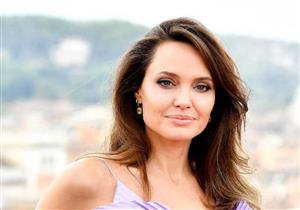 حدث بالفن| مطربة تمنع والديها من حضور حفل زفافها وإلغاء حفل سعد لمجرد في بغداد وأزمة بين نجمين عالميين