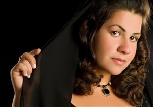 وفاة جدة الفنانة إنجي وجدان