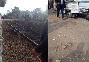 قطعة خردة ملطخة بالدماء.. ننشر أسماء ضحايا حادث اصطدام قطار بسيارة في الجيزة