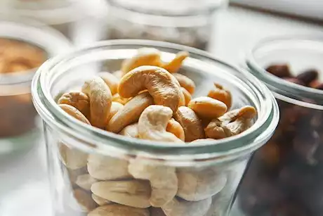 الكاجو..ماذا يحدث لجسمك عند تناوله يوميا في رمضان؟