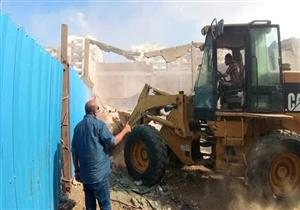 بالصور.. هدم 65 مخزن مُقام على أملاك الدولة ببورسعيد