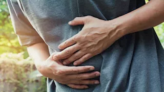 علامات تدل على أنك قد تعاني من التهابات في الأمعاء
