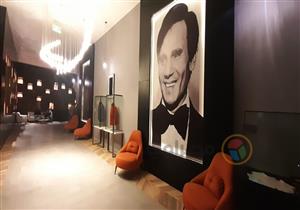 "برنص" يحمل حرفي اسمه وجواز سفر.. مقتنيات عبدالحليم حافظ في معرض الرياض