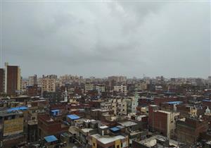 أمطار رعدية غزيرة وتكدس مروري في شوارع البحيرة.. صور