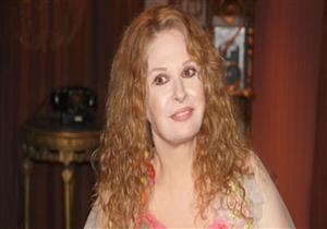 نيللي عن تكريمها بـ"القاهرة السينمائي": "فرحت أوي وشرف ليا" (فيديو)