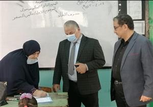 صور.. استبعاد مدير ووكيل مدرسة في دمياط لـ"عدم الانضباط"