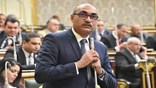 رواتبهم تصل لـ400 ألف جنيه شهريًا.. "النواب" يفتح ملف مستشاري الوزارات