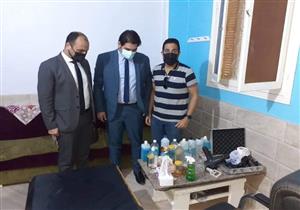 ضبط مركز للعلاج الطبيعي يديره منتحل صفة طبيب ببني سويف (صور)