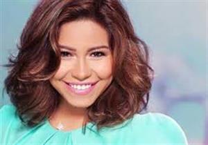 "أنا كده فوقت".. شيرين عبدالوهاب تصدم جمهورها بعد حلاقة شعرها بالكامل (فيديو)