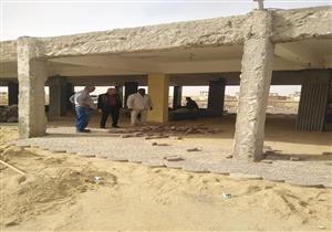 "موقف سيارات وحلقة السمك".. 15 صورة ترصد أعمال التطوير في الغردقة 