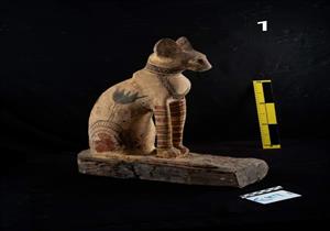 منحوتة خشبية.. تعرف على القطعة الفائزة بـ"عرض ديسمبر" في متحف شرم الشيخ