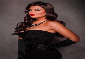 دانا حمدان تنتقد أحد متابعيها: "قررت تحسدني وباصص ليا في كل خروجة"