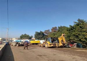   هبوط أرضي في "طريق الأحرار" بالزقازيق - صور