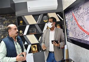 محافظ أسوان: "لن نسمح بإعادة بإعادة إنشاء منازل داخل مخرات السيول" - صور