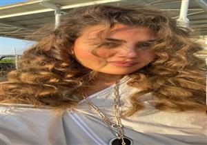 بعد عودتها من العمرة.. ريهام حجاج تستكمل التحضيرات الأخيرة لـ"يوتيرن" 