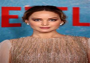 جينيفر لورانس: العلاقات بين النساء الأكبر سنا والرجال الأصغر سنا يمكن أن تنجح