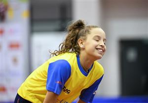 هنا جودة تشارك متابعيها صورة لها من أول يوم بالجامعة