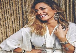 أمينة خليل ترقص على "ستو أنا" مع دينا الشربيني: أول تيك توك في حياتي