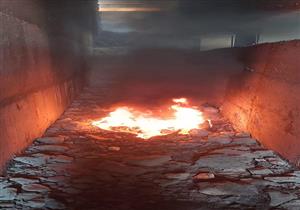 صور.. إخماد حريق محدود أسفل كوبري مرغم في الإسكندرية