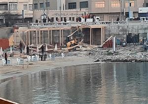 بالصور.. إزالة عدد من المباني المخالفة بنادي المهندسين في الإسكندرية