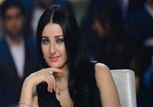 أرسل لها قلوبًا.. صوفينار تنشر رسائل صالح جمعة أمام الجمهور