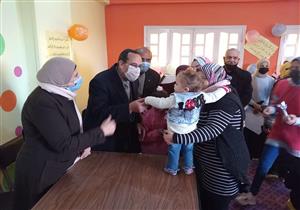 صور.. محافظ شمال سيناء يتفقد دار الأيتام في العريش ويكرم حفظة القرآن الكريم 