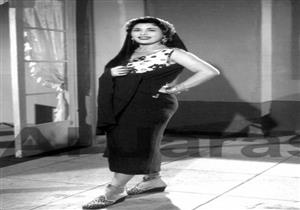 "كان نفسها تخلف من رشدي أباظة".. سبب عدم إنجاب تحية كاريوكا رغم زواجها 17 مرة