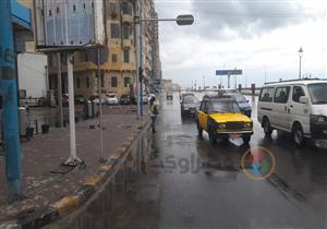 بالصور - أمطار رعدية غزيرة على الإسكندرية.. والمحافظة تعلن الطوارئ