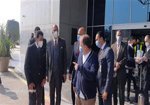 استقبلهما وزير الرياضة.. رئيس الاتحاد الدولي للرماية ونائبه يصلان القاهرة ​