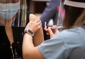 خبراء يوضحون التفسير العلمي للإصابة بكورونا رغم تلقي اللقاح