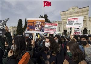 أردوغان يصف الطلاب المحتجين بالـ"إرهابيين" 