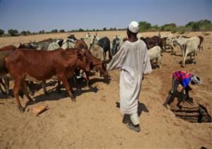 السودان يحل الحكومة ويعلن تشكيل أخرى تضم ممثلين للمتمردين