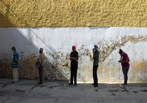 فيروس كورونا: هل يمكن أن تنقل العدوى للآخرين حتى بعد تلقيك اللقاح؟ 