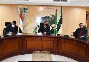 محافظ الفيوم يتابع تنفيذ مشروعات المياه والصرف الصحي