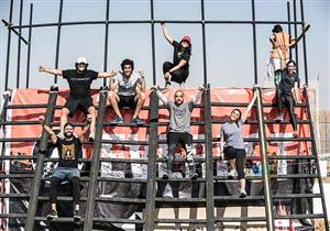 النسخة الأصعب.. مشاركة المئات في تحدي "تاف مادر" بطريق الواحات (صور)