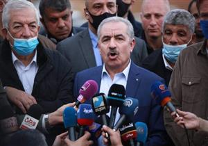 رئيس الوزراء الفلسطيني يبحث إمكانية تمديد الإغلاق الشامل لمكافحة كورونا 