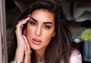 ياسمين صبري ثالث امرأة بالعالم ترتدي قطعة مجوهرات نادرة..  "مكون من 120 قيراطا"