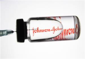 بريطانيا ترخص لقاح جونسون ذي الجرعة الواحدة