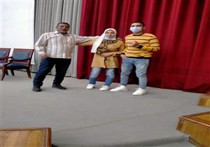 صور.. "طالبة الفيوم" تنافس على جائزة "الفصحى والخطابة" في الوطن العربي