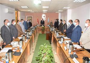 علّق أنشطته.. مجلس جامعة سوهاج ينعى ضحايا القطارين