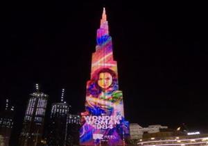 آخرهم مايا دياب.. من هم أبرز المشاهير الذي وضعت صورهم على برج خليفة؟