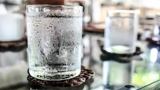 هل تزيد المشروبات المثلجة الإحساس بالحر ؟