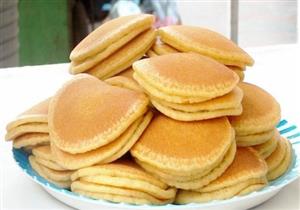 فيديو.. إقبال على الفول والقطايف في أول ليالي شهر رمضان بالمنوفية